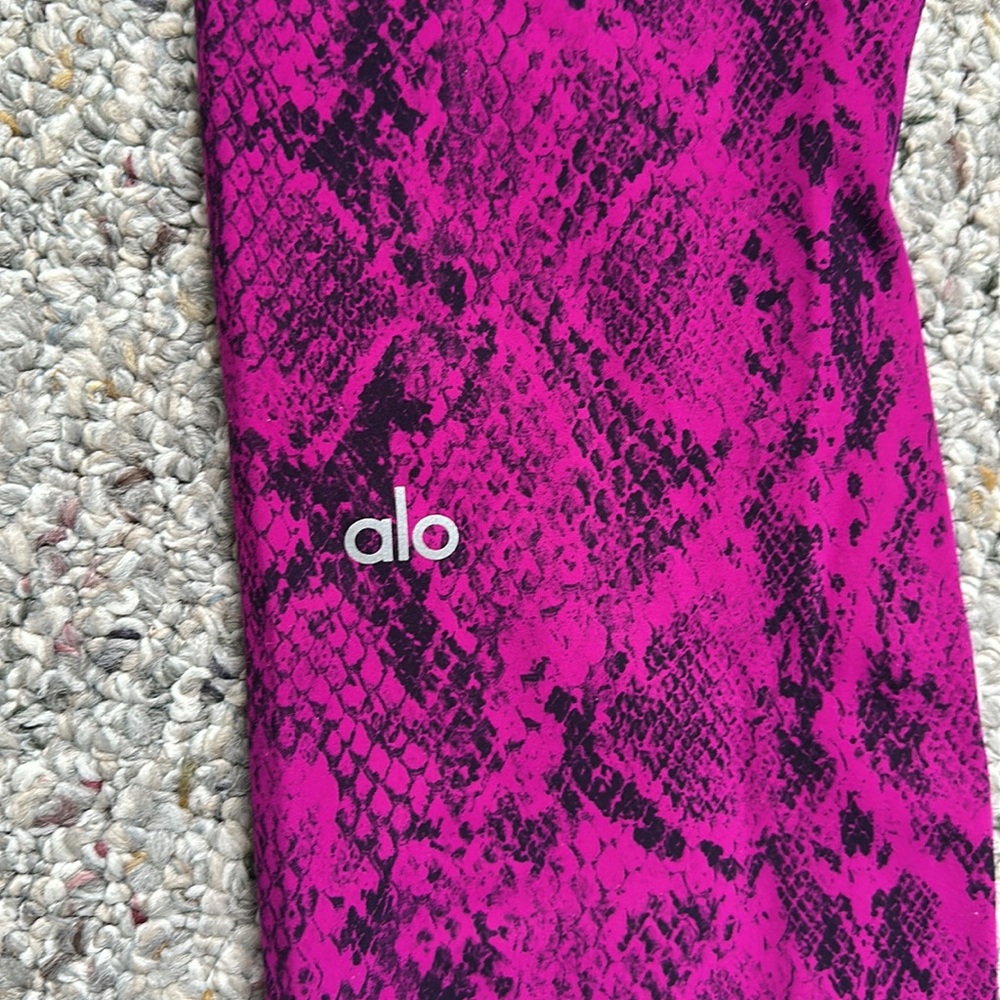 Alo leggings medium - Picture 4 of 5